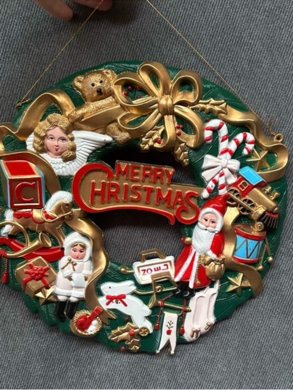 Vintage 1960s Merry Christmas Hard Molded Plastic Wreath